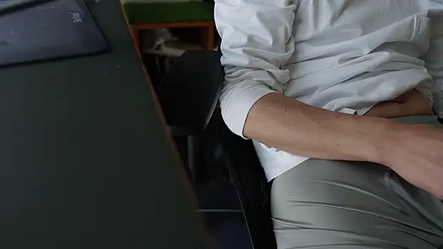 riku velvet online show from 04-08-26, 12:56