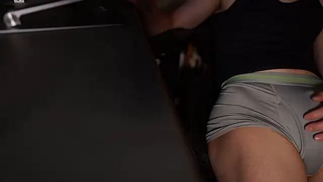 riku velvet online show from 01-18-26, 04:10