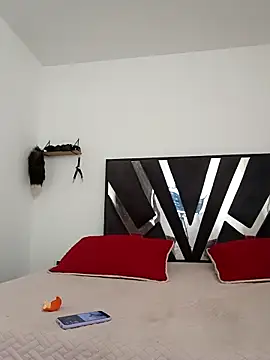 Snapshot of Demy_Rhoades chatting on 11-22-25, 02:05 Demy Rhoades online show from 11-22-25, 02:05