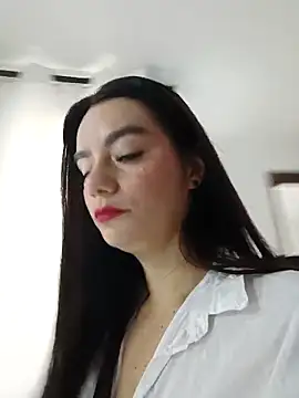 Snapshot of Demy_Rhoades chatting on 11-18-25, 02:09 Demy Rhoades online show from 11-18-25, 02:09