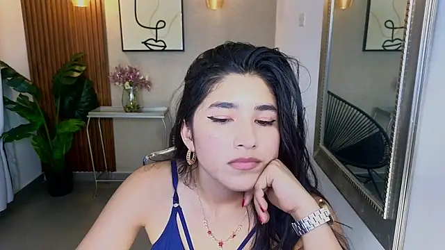 Lia Mar  online show from 12-19-25, 06:10