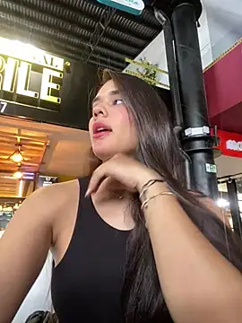 BellaLeclair online show from 03-23-26, 09:25