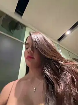 BellaLeclair online show from 03-12-26, 11:53