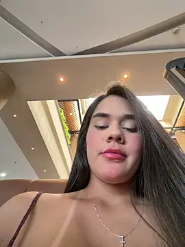 BellaLeclair online show from 02-10-26, 06:29