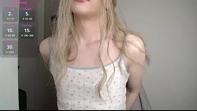 Snapshot of Crystal_Valentine chatting on 05-25-26, 05:44 Crystal Valentine online show from 05-25-26, 05:44