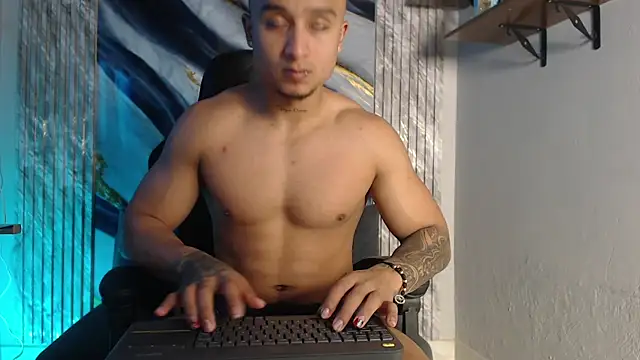 Snapshot of ThiagoBlaze chatting on 06-10-26, 05:25 ThiagoBlaze online show from 06-10-26, 05:25