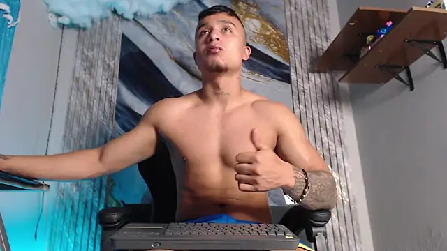 Snapshot of ThiagoBlaze chatting on 07-18-26, 02:20 ThiagoBlaze online show from 07-18-26, 02:20