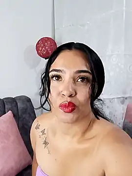 Snapshot of meli__brown chatting on 09-14-25, 04:13 meli brown online show from 09-14-25, 04:13