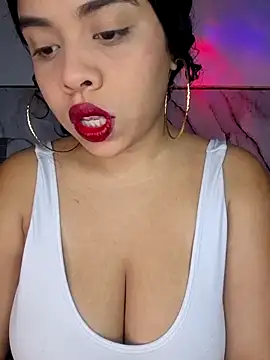 Yemaly Lee online show from 05-25-26, 10:52