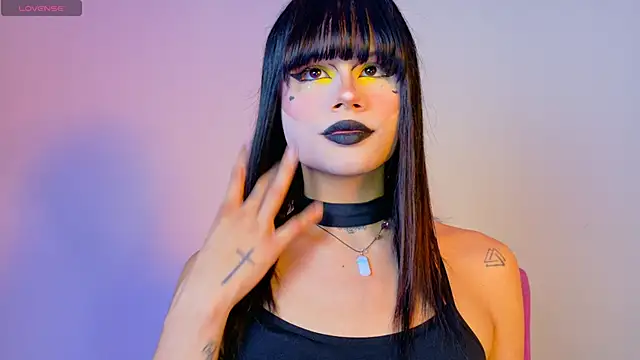 NATASHAA WINZ online show from 11-15-25, 07:34