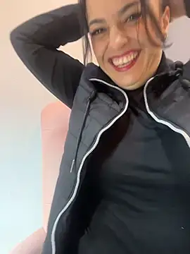 Snapshot of karolNails chatting on 02-24-26, 07:48 karolNails online show from 02-24-26, 07:48