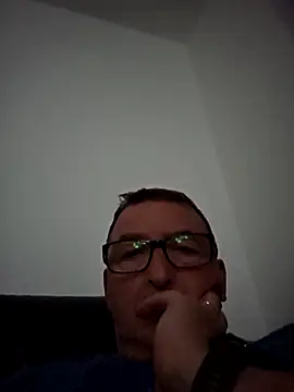 Oorse1966 online show from 10-31-25, 10:05