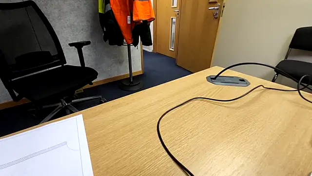 Oorse1966 online show from 10-30-25, 07:17