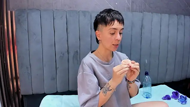  Hannah Hot online show from 02-03-26, 06:22