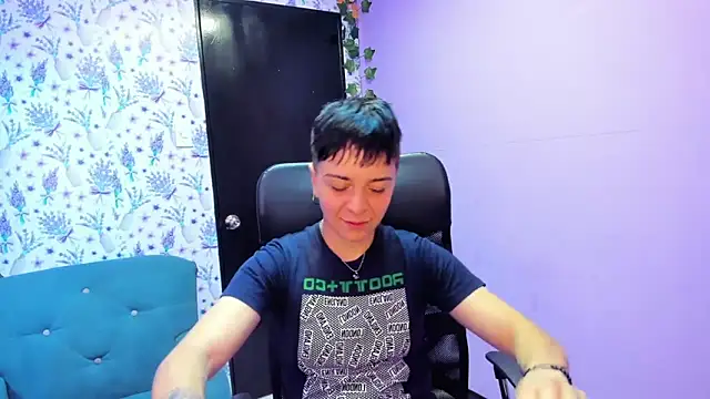  Hannah Hot online show from 10-16-25, 01:25