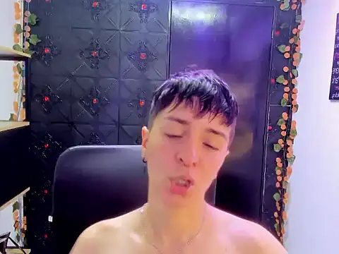  Hannah Hot online show from 02-25-26, 02:56