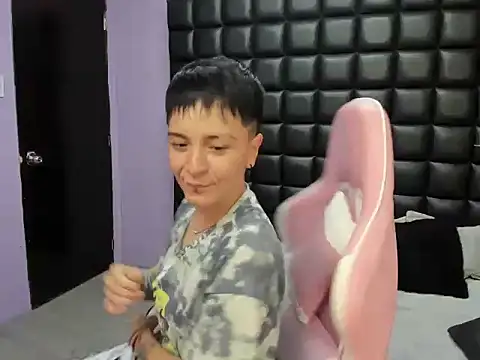  Hannah Hot online show from 11-11-25, 12:38