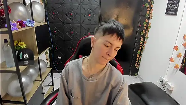  Hannah Hot online show from 03-08-26, 02:37