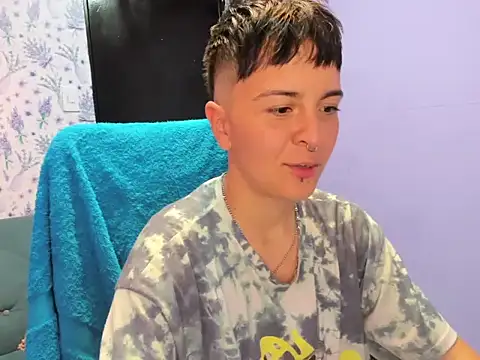  Hannah Hot online show from 09-18-25, 02:25