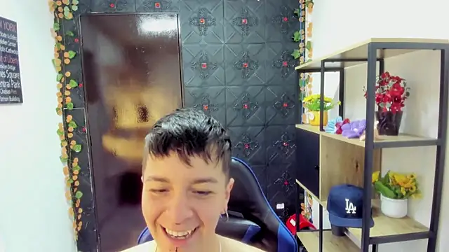  Hannah Hot online show from 04-14-26, 02:27