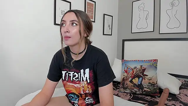 Alice Dickinssonn online show from 03-02-26, 09:00