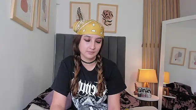 Alice Dickinssonn online show from 02-14-26, 08:42