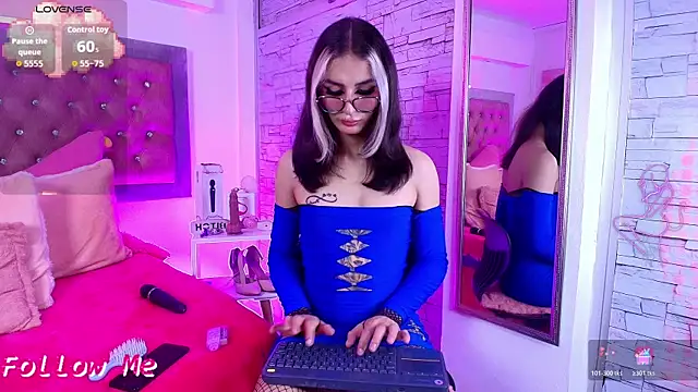 Bonn Glow online show from 11-16-25, 04:28