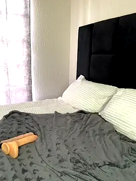 jayjayja19 online show from 11-02-25, 05:56