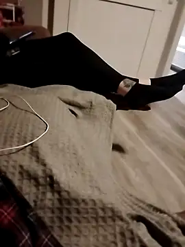 hugenicecock7979 online show from 09-24-25, 05:14