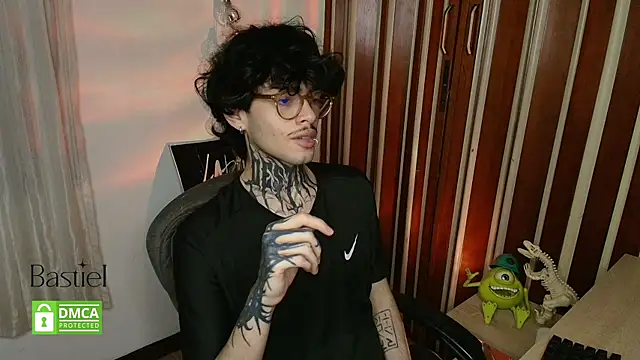 Mihail leroy online show from 10-03-25, 02:48