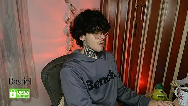 Mihail leroy online show from 10-08-25, 03:08