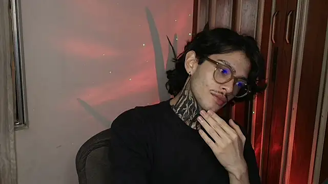 Mihail leroy online show from 05-14-26, 03:58