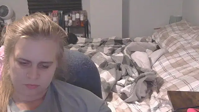 Sexyblonde12344 online show from 11-02-25, 11:32