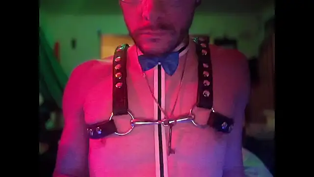 Snapshot of MasterDaddyCool chatting on 02-09-26, 11:58 MasterDaddyCool online show from 02-09-26, 11:58