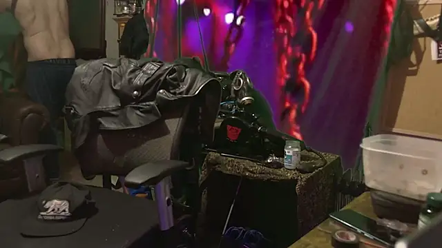 Snapshot of MasterDaddyCool chatting on 02-15-26, 07:51 MasterDaddyCool online show from 02-15-26, 07:51