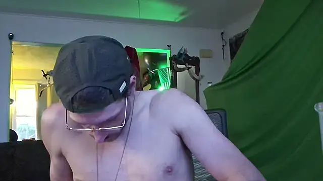 MasterDaddyCool online show from 10-20-25, 02:17