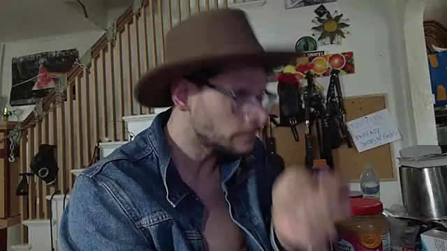 MasterDaddyCool online show from 04-26-26, 07:33