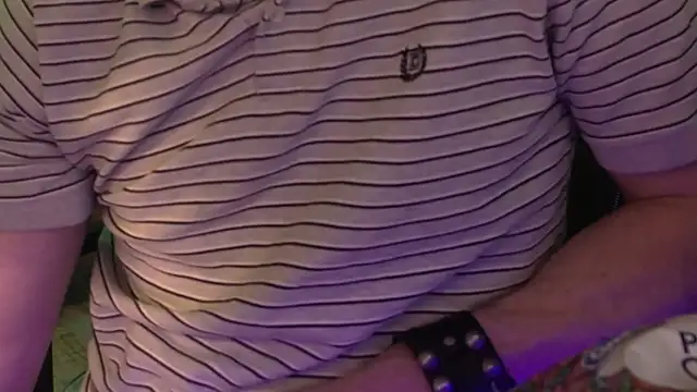 Snapshot of MasterDaddyCool chatting on 02-12-26, 02:55 MasterDaddyCool online show from 02-12-26, 02:55