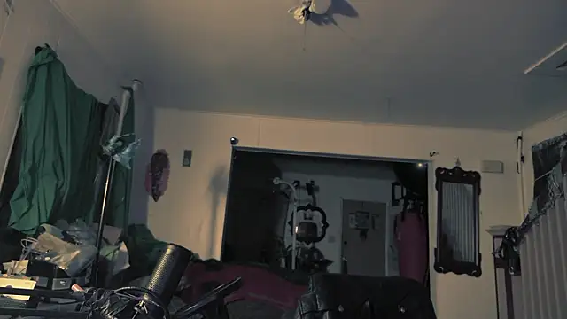 Snapshot of MasterDaddyCool chatting on 02-04-26, 06:52 MasterDaddyCool online show from 02-04-26, 06:52