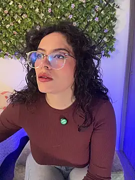 Katheerine online show from 12-22-25, 01:39