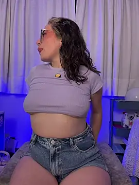 Katheerine online show from 02-10-26, 01:37