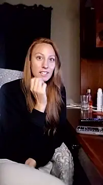 Snapshot of AnneNay chatting on 07-16-26, 05:37 AnneNay online show from 07-16-26, 05:37