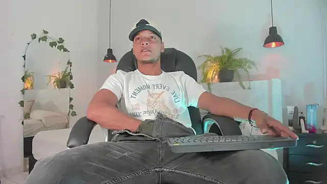 Ricky Owens1 online show from 11-05-25, 08:23