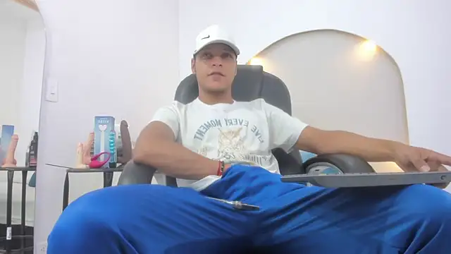 Ricky Owens1 online show from 12-02-25, 08:54