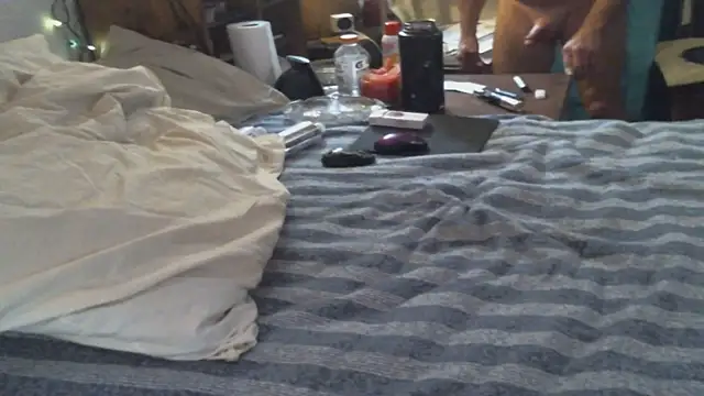 Pussyeat2please online show from 09-19-25, 08:29