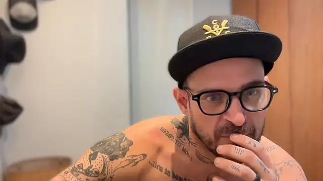 brrasssssillll online show from 06-16-26, 07:36