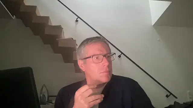 Snapshot of choupipat1 chatting on 12-01-25, 02:18 choupipat1 online show from 12-01-25, 02:18