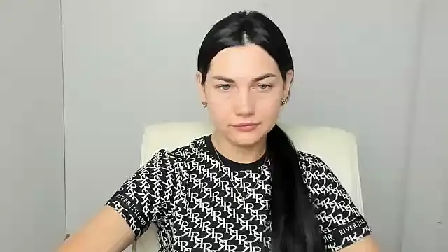 Lune Moon online show from 09-09-25, 05:39