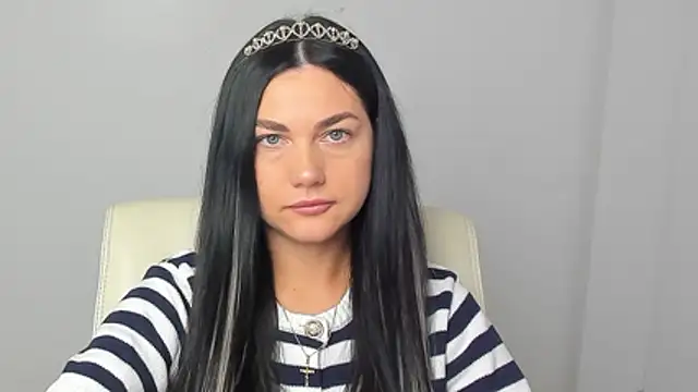 Lune Moon online show from 11-26-25, 06:35