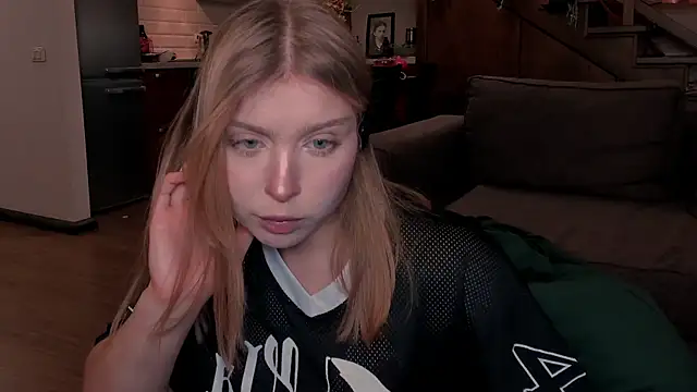 VanillaLivitski online show from 11-03-25, 02:31